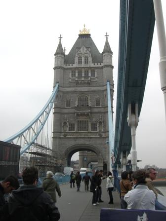 Tower Bridge aan de voorkant
